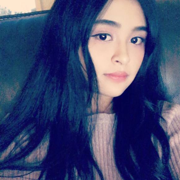 Meet your Posher, Daniella - Picture 1 of 1